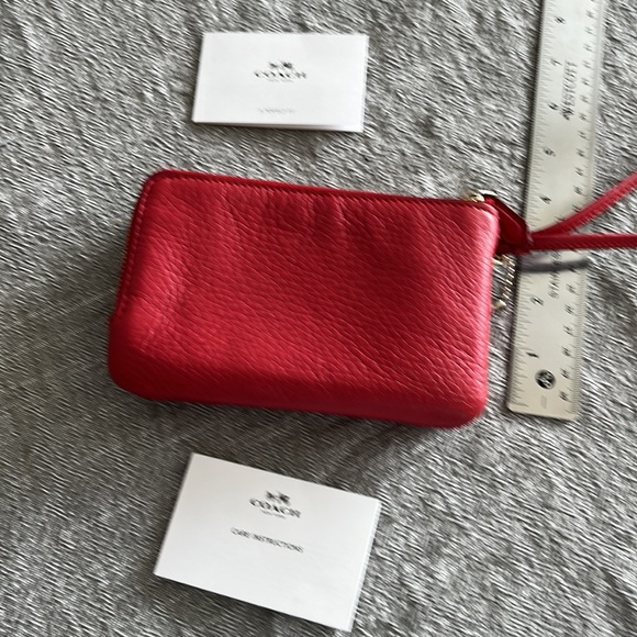 Coach red leather double zipper wristlet - Picture 5 of 6